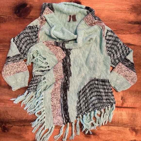 BKE Buckle sweater size small - Picture 2 of 7